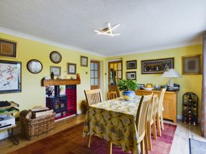 Dining room- click for photo gallery